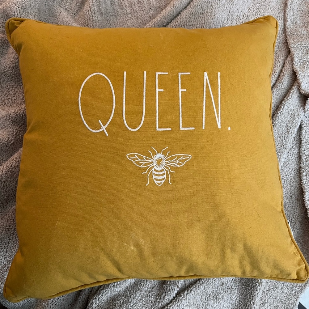 Rae Dunn Queen Bee Pillow